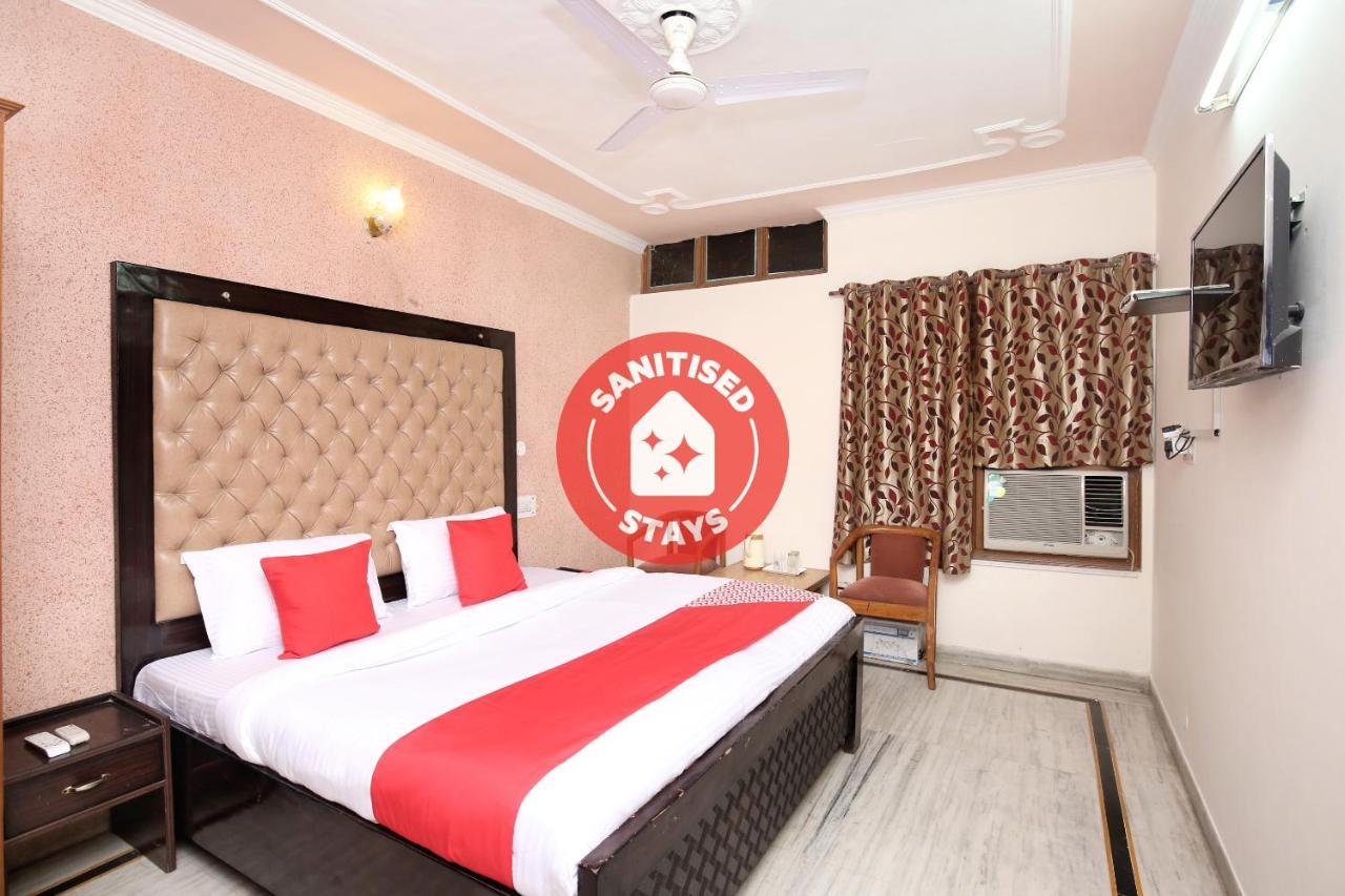 Hotel Amar Chandīgarh エクステリア 写真
