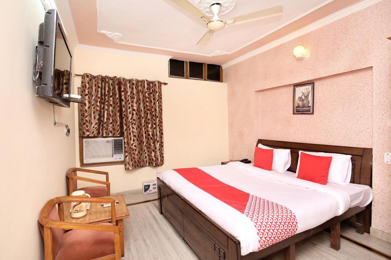 Hotel Amar Chandīgarh エクステリア 写真