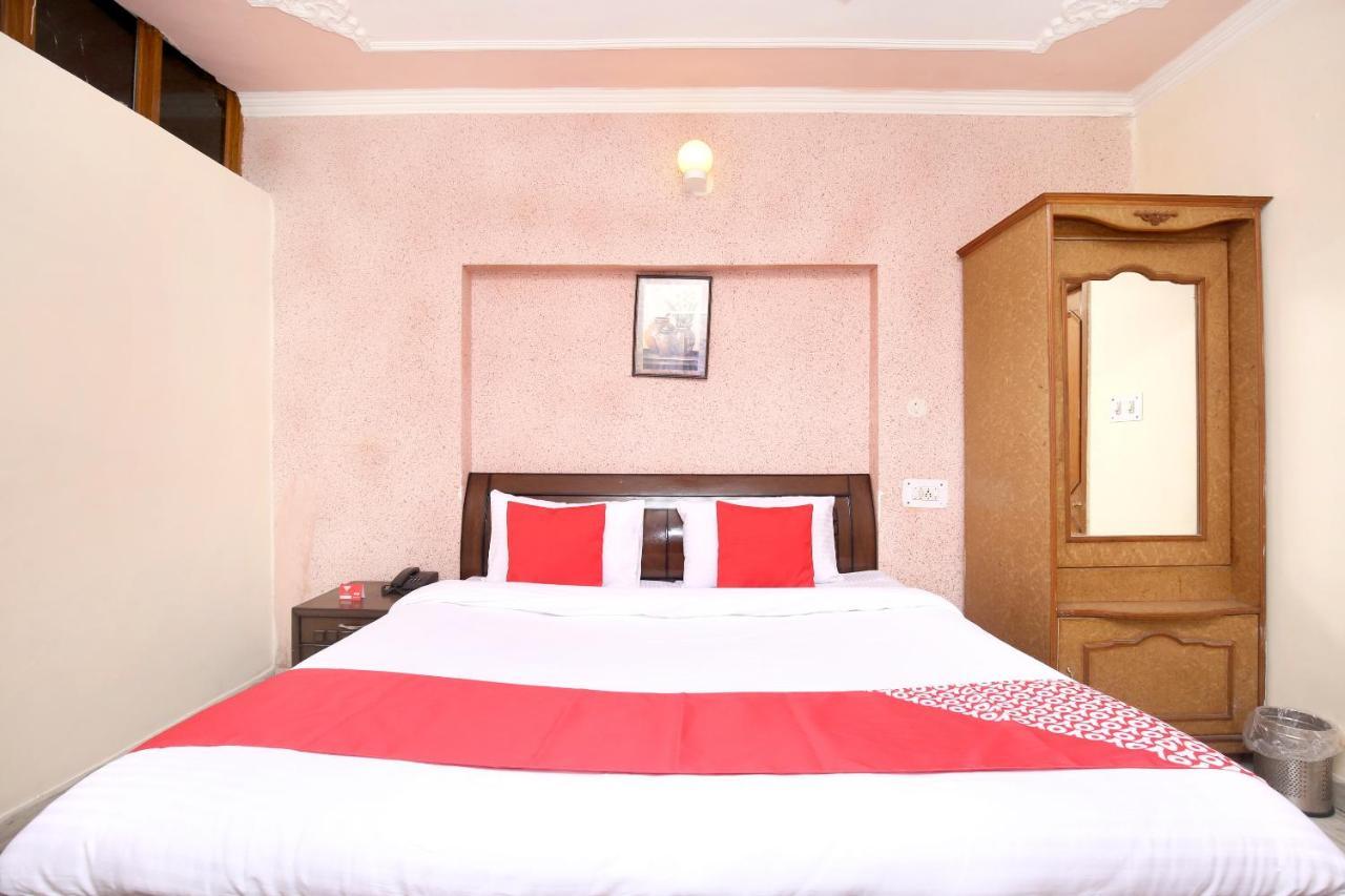 Hotel Amar Chandīgarh エクステリア 写真