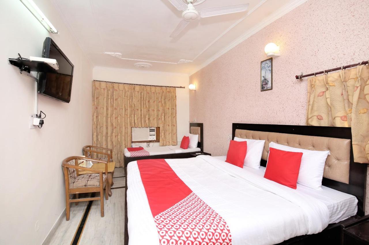 Hotel Amar Chandīgarh エクステリア 写真