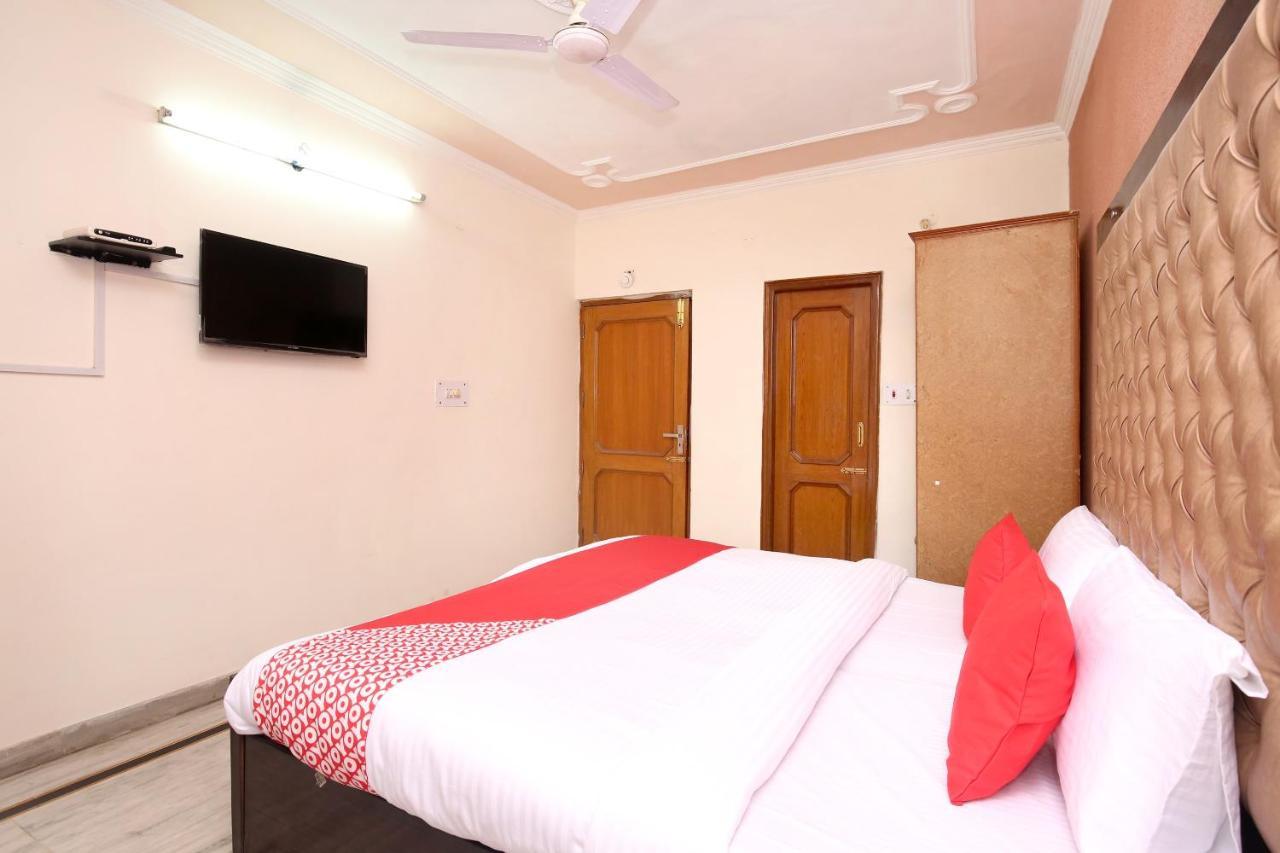 Hotel Amar Chandīgarh エクステリア 写真