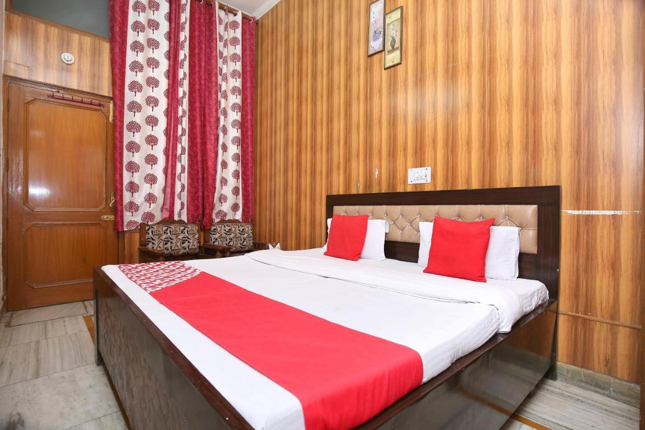 Hotel Amar Chandīgarh エクステリア 写真