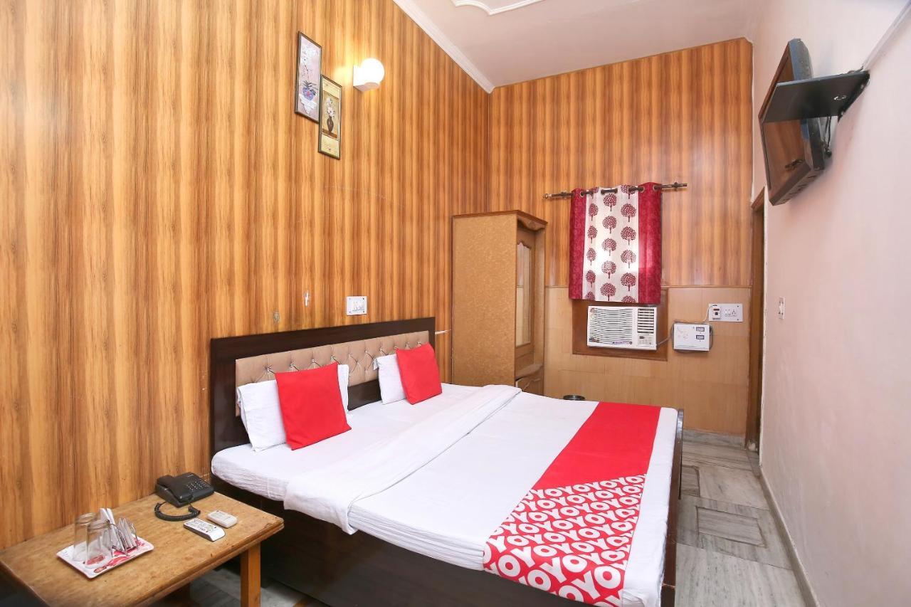 Hotel Amar Chandīgarh エクステリア 写真